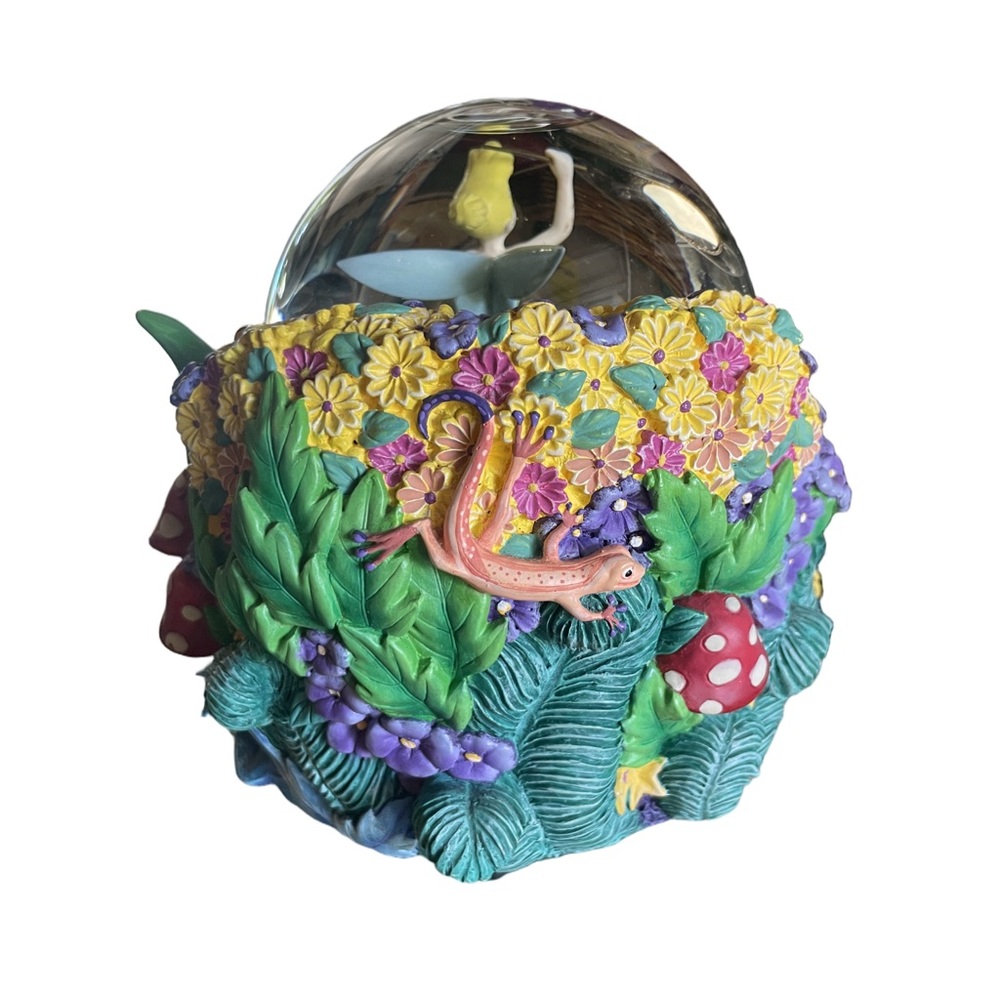 Disney Peter Pans Tinker Bell Globe - Picture 3 of 4